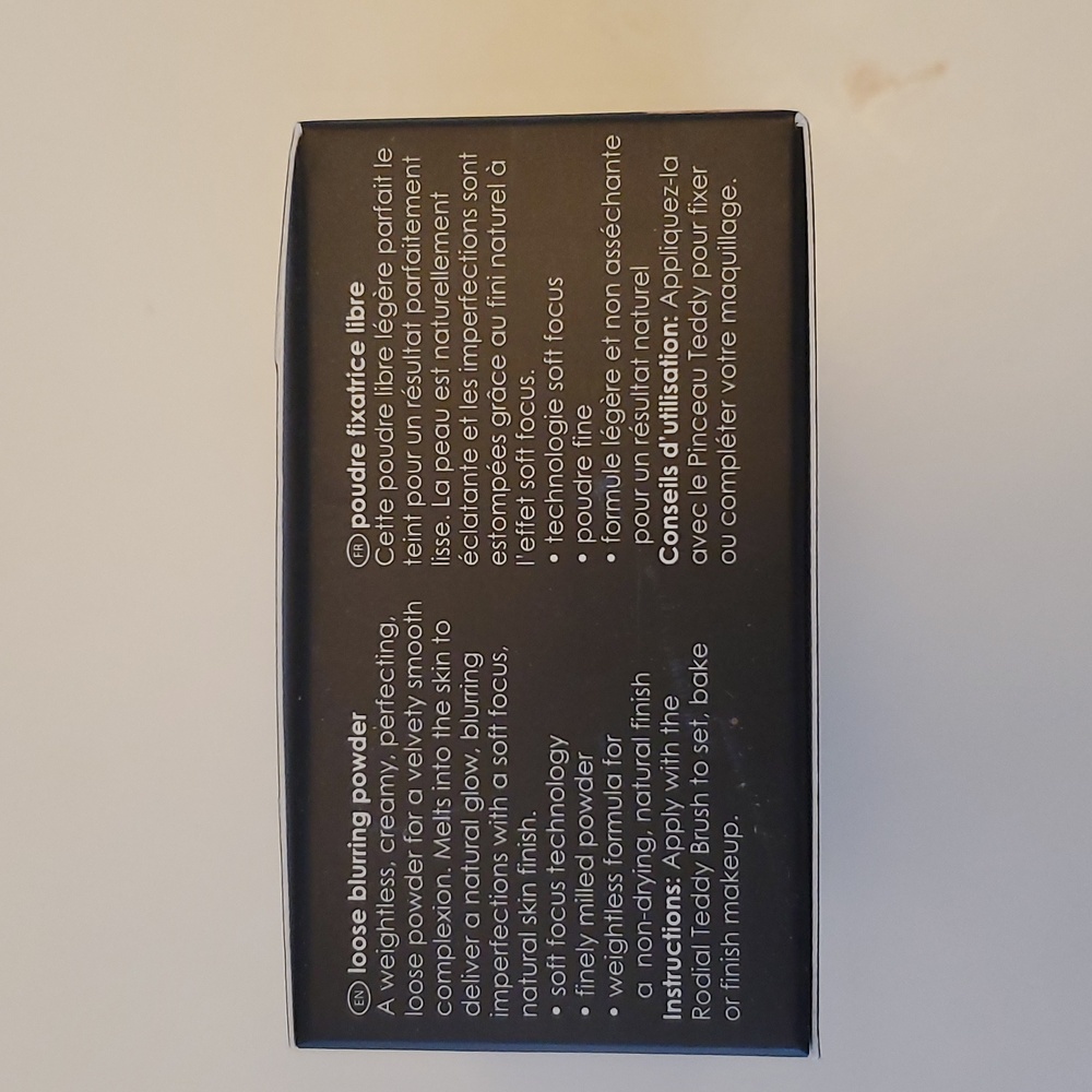 NIP Rodial Glass Powder - Loose Blurring Powder - Picture 5 of 6